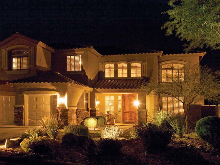 custom_windows_night_view_940x705